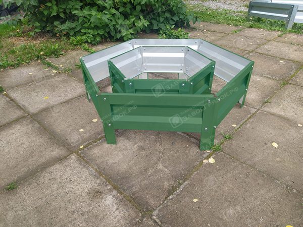 Клумба шестигранная с полимерным покрытием (2 яруса) — изображение 2